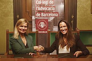 El Colegio de Barcelona firma un convenio con la Asociación de Mujeres para fomentar el papel de la mujer profesional