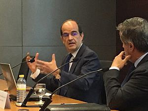 El ciclo de conferencias de la RAVJL comienza con la ponencia inaugural de José Luis Piñar