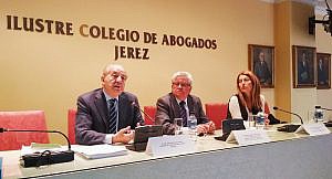 Daniel Loscertales en Colegio de Abogados de Jerez: “Lo primero que tienen que mirar los abogados es la fecha del contrato de alquiler”