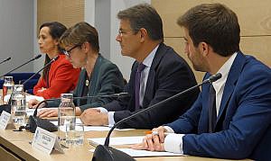 Las profesiones dialogan con los partidos políticos en periodo electoral