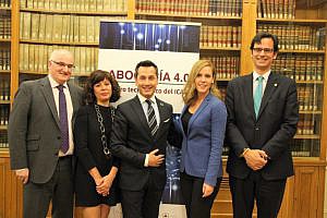 Juristas especializados en privacidad sacan tarjeta roja en el ICAM a los partidos políticos