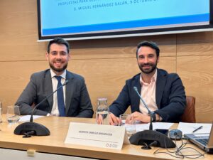 Miguel Fernández, psicólogo y Alberto Cabello, presidente de la Confederación Española de la Abogacía Joven