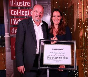 Entregado a la decana del Colegio de Barcelona el premio 