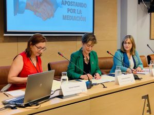 La presidenta de la Abogacía y la de GEMME firman un acuerdo para impulsar la mediación