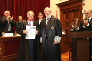 El secretario del ICAB, Jesús Sánchez, condecorado con la 'Cruz Distinguida de la Orden de San Raimundo de Peñafort'