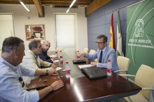 El Colegio de Abogados de Granada y el delegado de Justicia retoman las conversaciones sobre el estado de las sedes judiciales