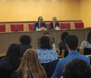 Cerca de 250 abogados asisten al curso de violencia de género organizado por el Colegio de Valladolid