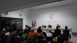 Fernando Jáuregui presenta su último libro en el Colegio de Abogados de Ciudad Real