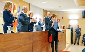 Victoria Ortega destaca la colaboración con la institución registral en la entrega de la Placa de Honor de los Registradores