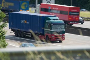 La Comisión Europea publica orientaciones prácticas para garantizar la circulación continua de las mercancías en toda la UE a través de los carriles verdes