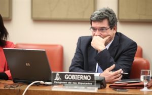 Ministro Escrivá: los autónomos afectados por el coronavirus tendrán paro y no pagarán cuotas de Seguridad Social