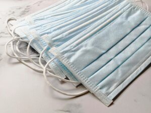 El Colegio de Abogados de Zaragoza facilita equipos de seguridad sanitaria entre sus colegiados