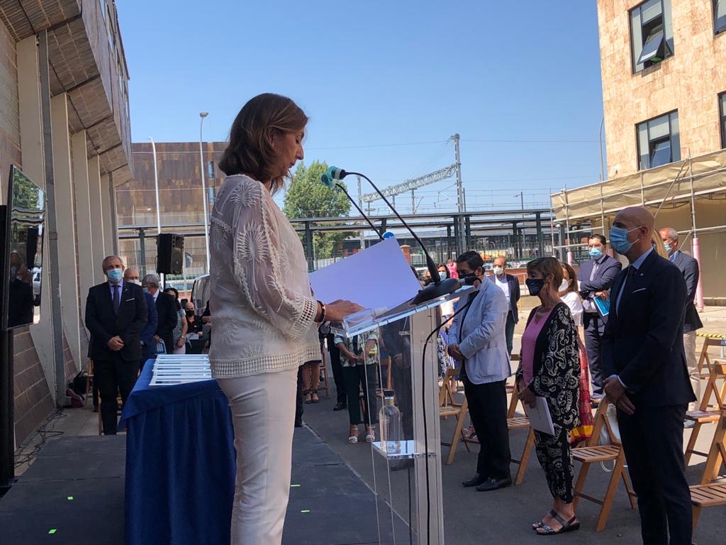 MINUTO SILENCIO POR LAS VÍCTIMAS DEL COVID