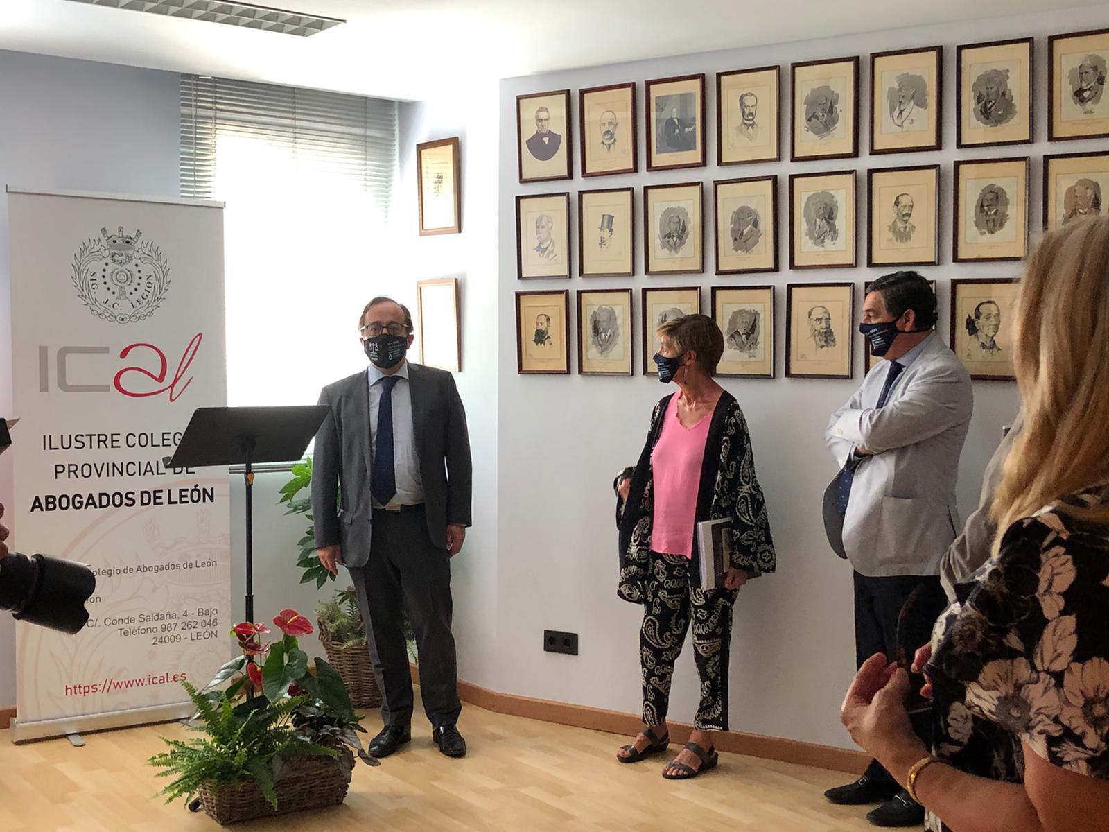 PLACA 50 CONGRESO LEÓN 2