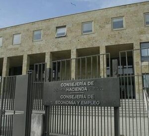 Los abogados podrán tramitar por vía telemática en Castilla y León declaraciones y deudas tributarias de sus clientes