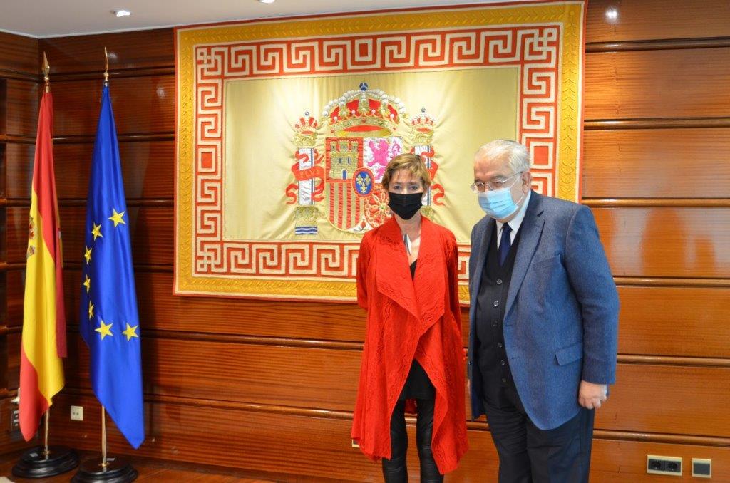 Visita al Tribunal Constitucional de la Presidenta del Consejo General d… (1)