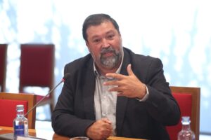 Francisco Caamaño: “Las fake news no solo son dis-information, también son negocio”