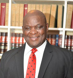 Sternford Moyo, primer africano en convertirse en presidente de la IBA