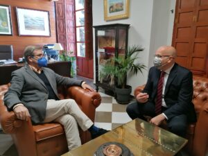 El Colegio de Abogados de Granada repasa con Ciudadanos los avances y retos en materia judicial de la provincia