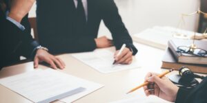 Los 9 rasgos que diferencian a un abogado de un abogado asesor de confianza