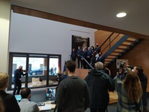El Colegio de Oviedo rinde homenaje a las víctimas de la pandemia