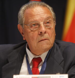 Fallece Alfonso Álvarez Gándara, exdecano del Colegio de Abogados de Vigo