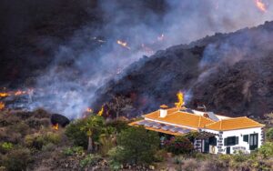 ¿Quién cubre los daños producidos por el volcán de La Palma?