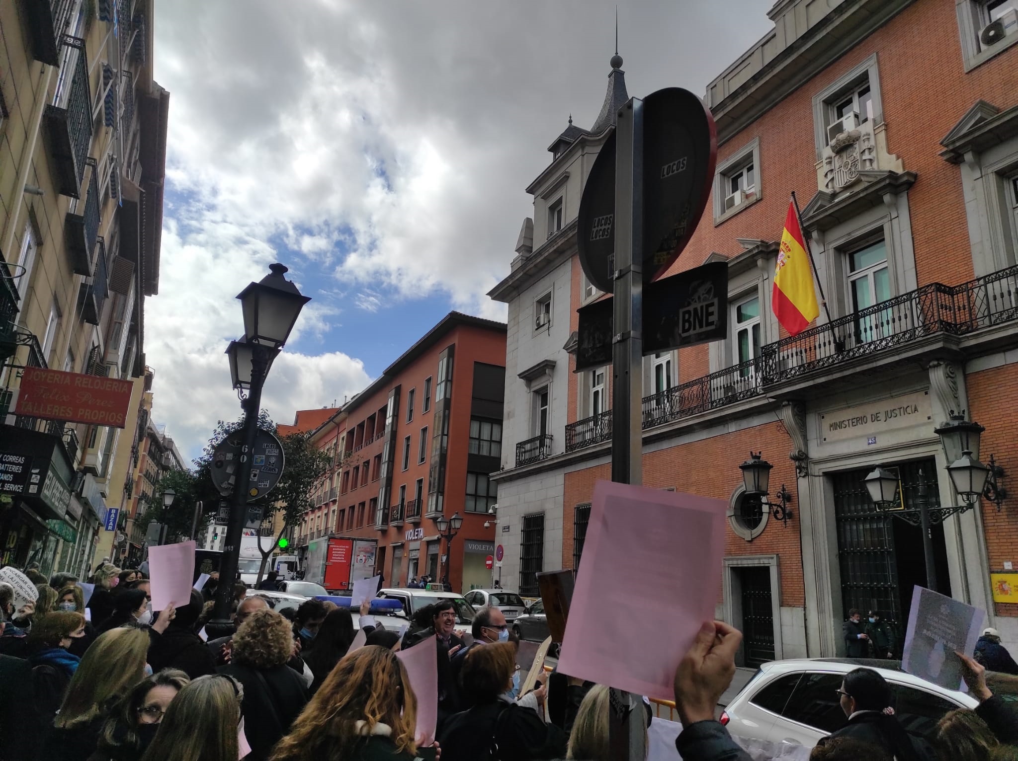 Centro de producción tubo Prestigio 70.000 juicios suspendidos por la nueva huelga de Letrados de la  Administración de Justicia – Abogacía Española