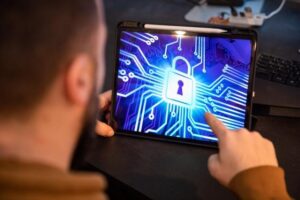 Declaración conjunta de la Comisión Europea y Estados Unidos sobre el marco transatlántico de privacidad de datos