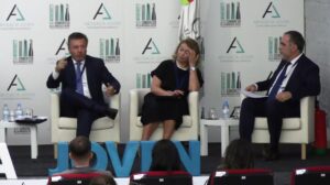 Ángel Cervantes, decano del Colegio de Abogados de Toledo; Pilar Fayos, abogada y José Manuel Niederleytner, decano del Colegio de Abogados de Tenerife