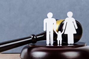 Jornadas “Familia, Derecho y Trauma”: cómo mejorar la protección de los menores conciliando el lenguaje jurídico y terapéutico