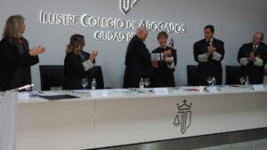 Victoria Ortega, nombrada colegiada de honor de la Abogacía de Ciudad Real