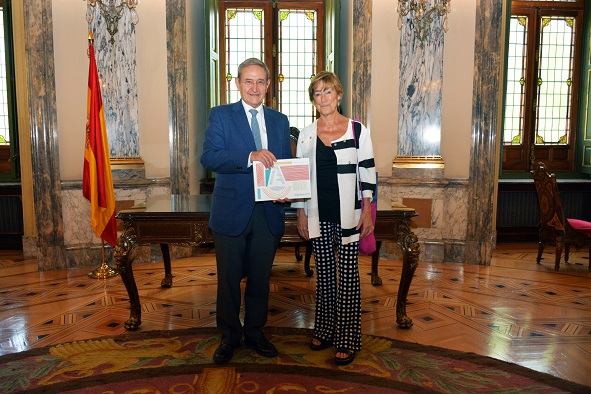 Entrega al presidente del Tribunal Supremo, Francisco Marín
