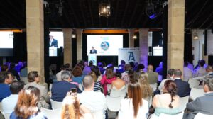 thumbnail-Una abogacía unida clausura sus Jornadas en Jerez comprometida con la defensa de la profesión y del Estado de derecho