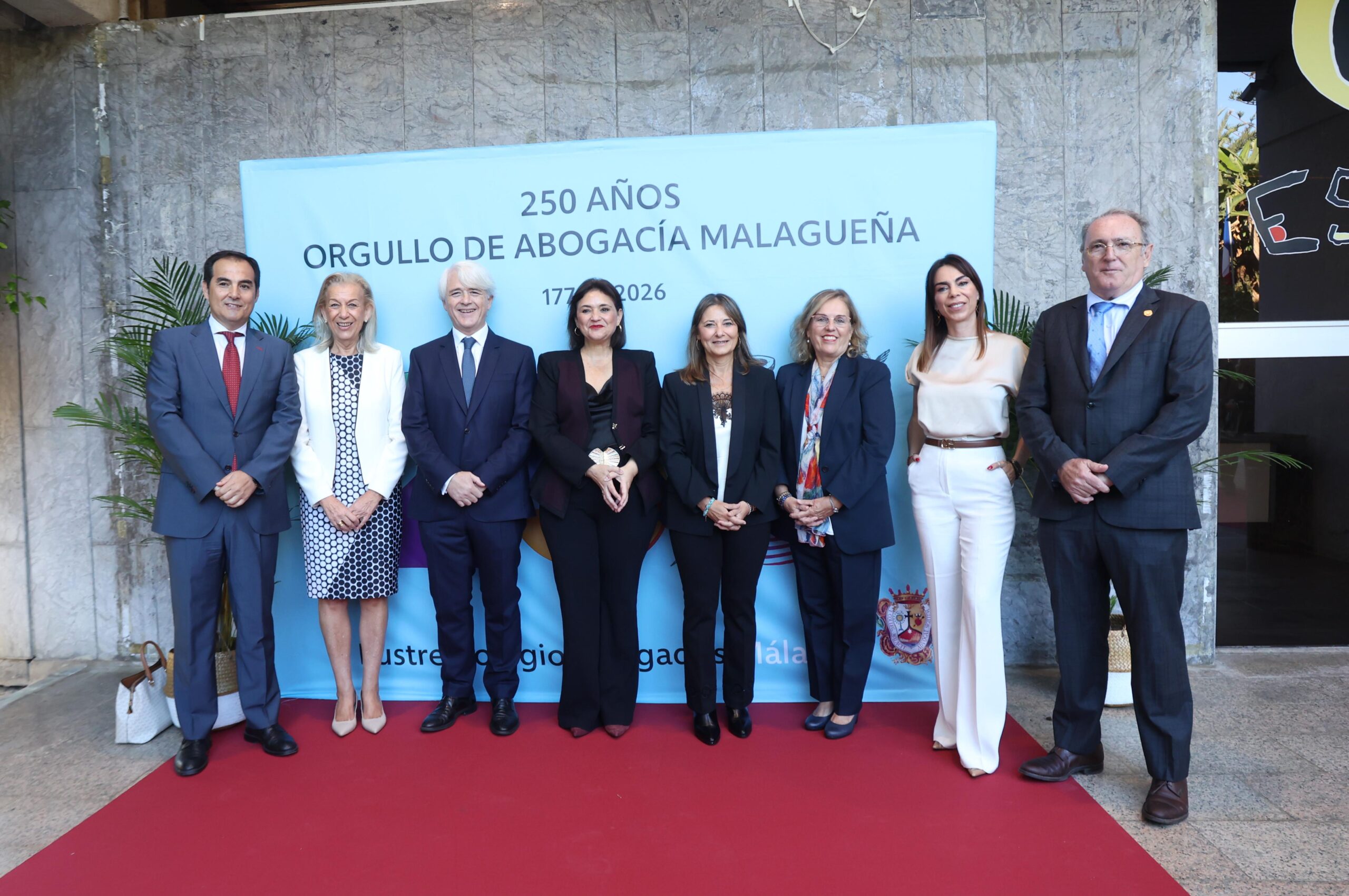 Salvador González defiende en Málaga la protección del derecho de defensa y del ejercicio de la abogacía