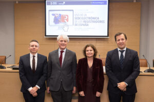 thumbnail-Salvador González destaca la “obligación irrenunciable” de adaptarse a la revolución digital en el ámbito jurídico