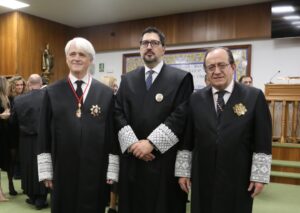 thumbnail-David Díez toma posesión como nuevo decano del Colegio de la Abogacía de León