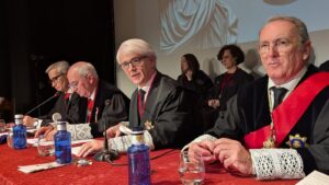 thumbnail-Salvador González reivindica solidaridad profesional en la fiesta colegial de Lucena