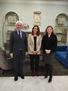 thumbnail-El presidente de la Abogacía se reúne con la consellera de Justicia de la Comunidad Valenciana