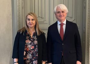 thumbnail-Los abogados que concluyan la formación en competencias digitales podrán acceder gratis a la Guía Práctica de IA de Aranzadi LA LEY