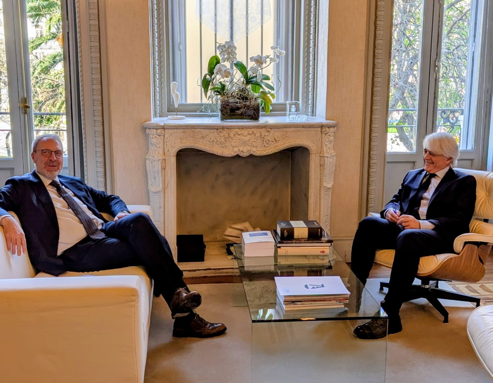 La Abogacía Española refuerza la cooperación con la Embajada de Islandia