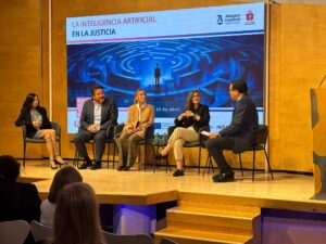 Mesa 2. De izda. a dcha.: Carlota Cuatrecasas, Alfredo Sánchez-Rubio, Paloma Santiago, Maitane Valdecantos y Eugenio Mallol.