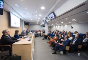 thumbnail-La Abogacía Española advierte de los riesgos de usar la IA generativa en textos profesionales