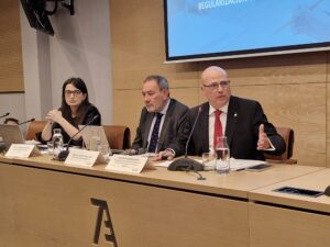 Ainara Dorremochea, Antonio Yerga y Blas Jesús Imbroda