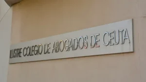 thumbnail-De tres abogados en Ceuta, al apoyo de toda una profesión: la respuesta del Turno de oficio